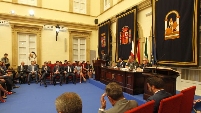Pleno investidura Presidente Diputaci&oacute;n de Almer&iacute;a. Javier Aureliano Garc&iacute;a