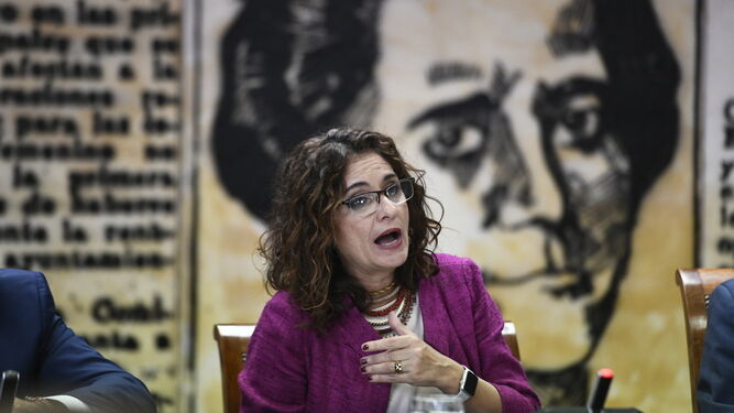 La ministra de Hacienda, María Jesús Montero, en una comparecencia en el Senado