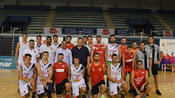Hasta diez equipos se dieron cita en el 'Torneo 24 Horas de Baloncesto’ de la Feria de Almería