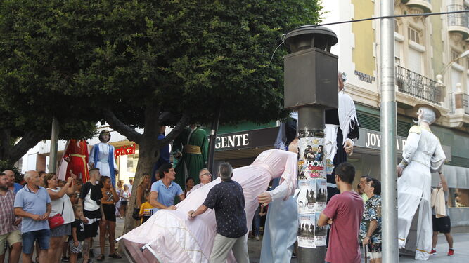 Fotogaler&iacute;a gigantes y cabezudos. Feria de Almer&iacute;a 2019