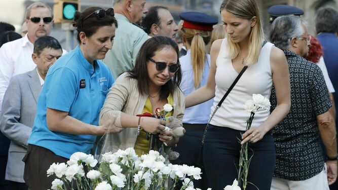 Homenaje a las v&iacute;ctimas de los atentados de Barcelona y Cambrils
