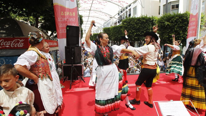 Fotogaler&iacute;a trajes tradicionales de Almer&iacute;a. Feria de Almer&iacute;a 2019