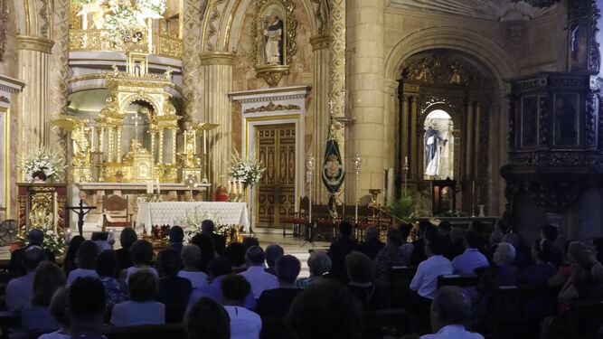Multitud de fieles en este penúltimo día del Septenario.