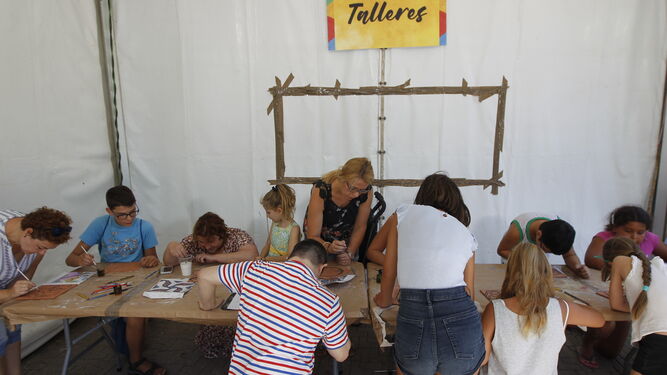 Taller cuerda-seca alfarer&iacute;a. Feria de Almer&iacute;a 2019