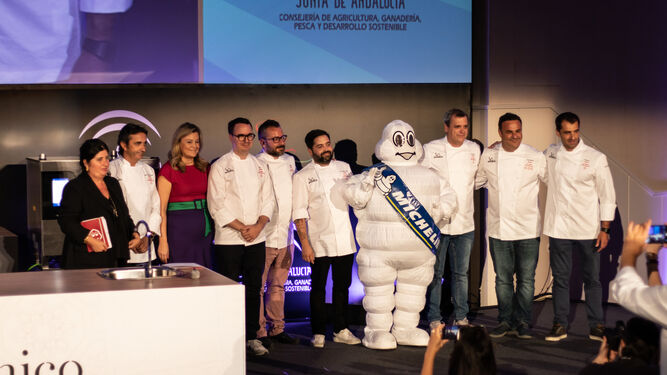 El chef José Álvarez cocinará en el equipo de la cena de la Guía Michelin.