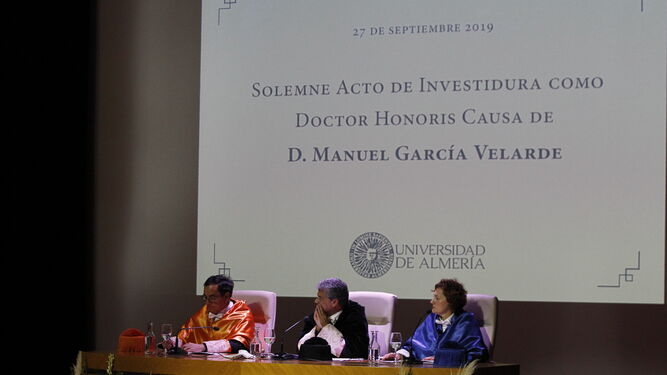 Fotogaler&iacute;a investidura Doctor Honoris Causa Manuel Garc&iacute;a Velarde. UAL