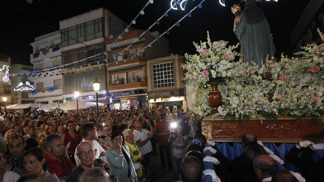Fotogaler&iacute;a Procesi&oacute;n Virgen del Rosario. Roquetas de Mar