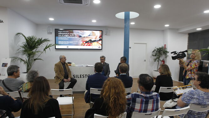 Cosentino organiza talleres y charlas en Almería sobre cómo conseguir una alimentación segura.
