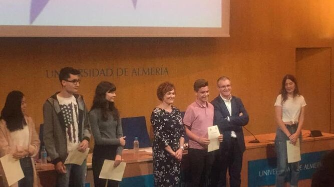 Juan Francisco Cuevas gana el V Concurso de Matemáticas Indalmat