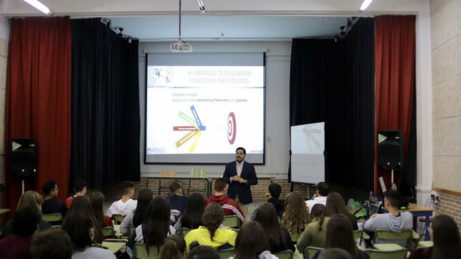 Comienzan en Almería las XI Jornadas de Educación Financiera para Jóvenes de Unicaja