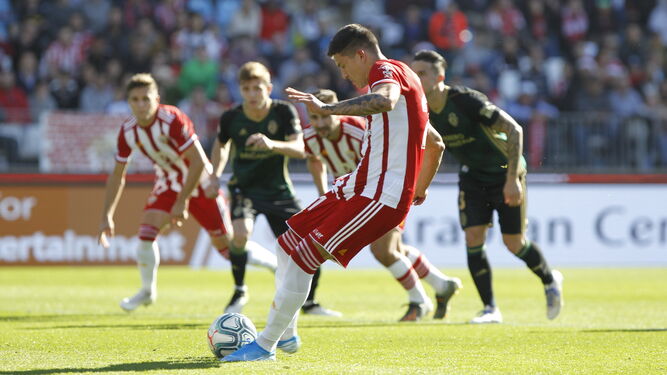 Darwin Núñez lanza el penalti que suponía el 1-0