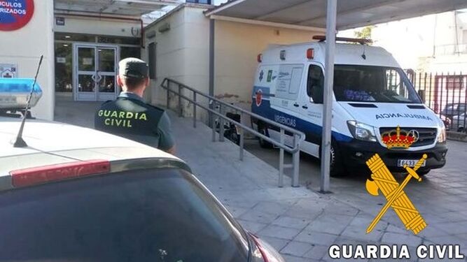 La Guardia Civil auxilia a una mujer agredida en Vera