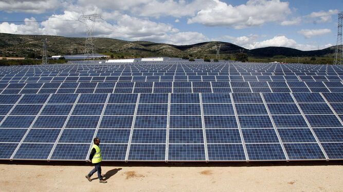 Almería es uno de los enclaves con mayor radiación solar de Europa, reconocido por los expertos en renovables.