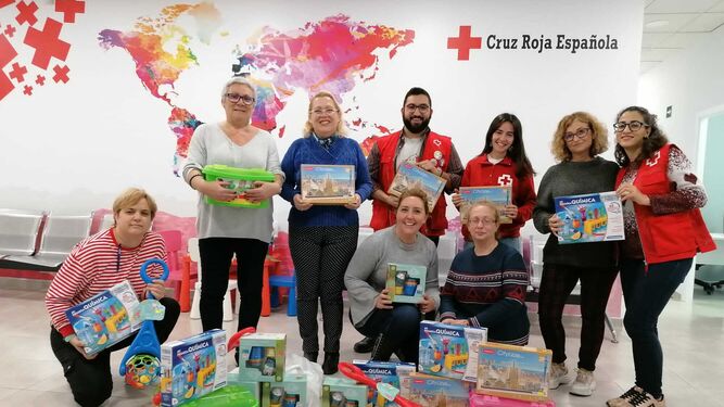 Cruz Roja Juventud consigue más de 600 juguetes para niños y niñas en dificultad social.
