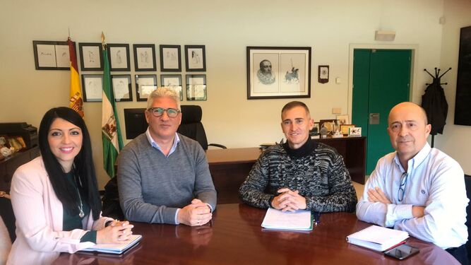 El alcalde de Huércal de Almería se reúne con el nuevo delegado de Educación y avanzan en la construcción del nuevo IES