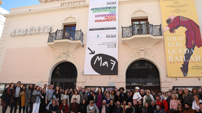 Foto de familia de los participantes en el MaF, este lunes, en el Cine Albéniz.