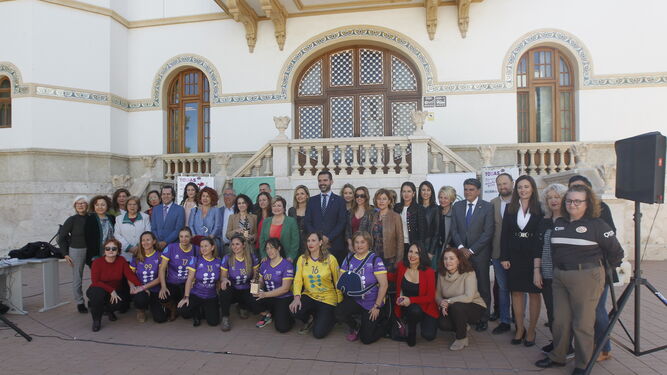 La Junta celebra en Almería el Día de la Mujer con la lectura del manifiesto y reivindicando la “igualdad real”.