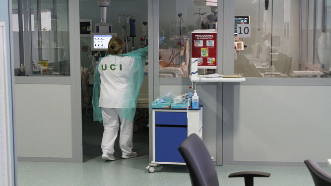 Unidad de Cuidados Intensivos de uno de los hospitales donde atienden a los infectados más graves