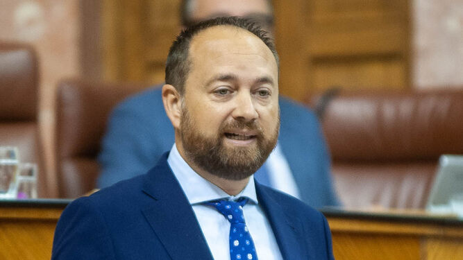 El parlamentario Ramón Herrera.