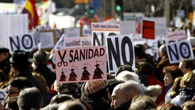 Manifestación de personal sanitario contra los recortes y las privatizaciones en Madrid.