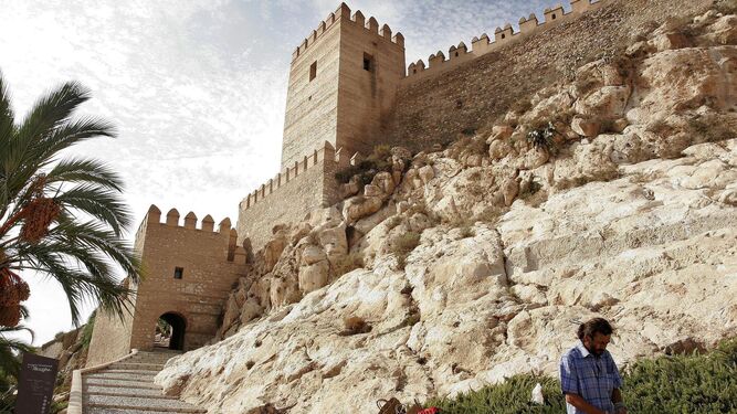 La Alcazaba de Almería permanece cerrada por culpa del coronavirus.