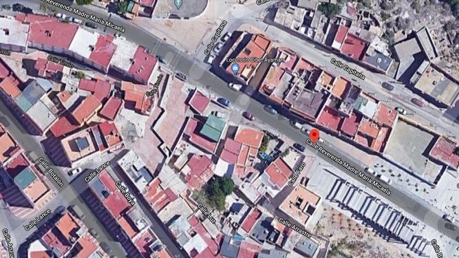 La calle del inmueble afectado se encuentra en el barrio de La Chanca