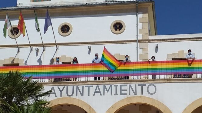 El Ayuntamiento de Huércal de Almería promueve la tolerancia e igualdad por el Día del Orgullo LGBT