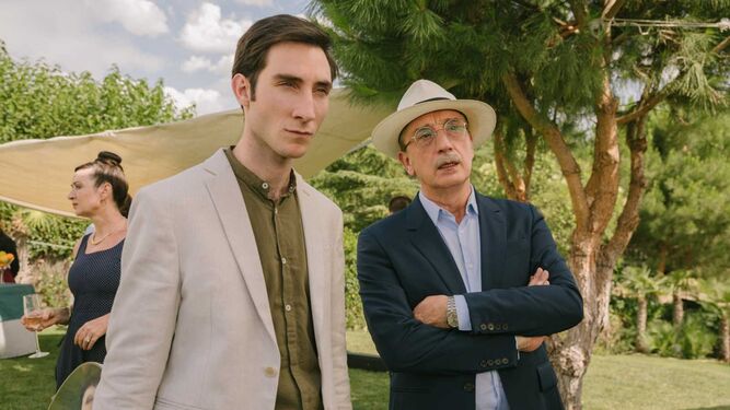 Juan Grandinetti y Gonzalo de Castro en 'La maldición del guapo'.