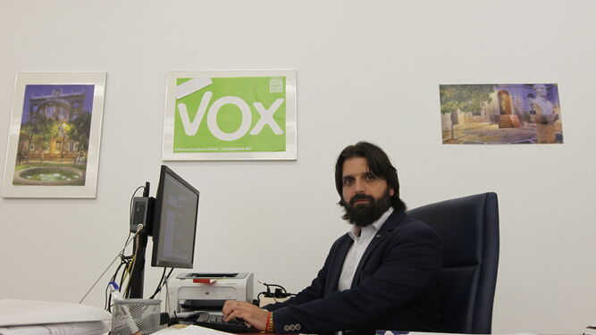 Juan Francisco Rojas en su despacho