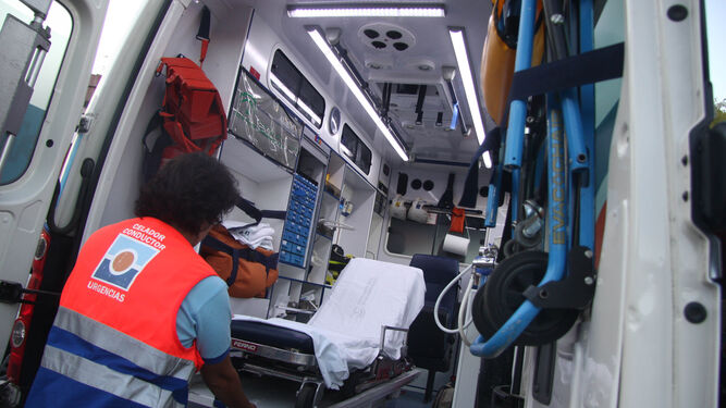 Interior de una ambulancia.