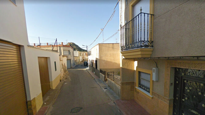 Calle Mártires, en Vera, donde se encuentra la vivienda donde ocurrió el suceso.