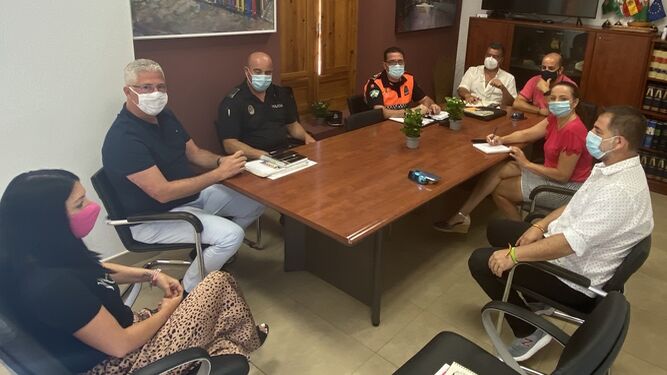 Reunión del alcalde, Ismael Torres, con el gabinete de COVID para reforzar medidas de prevención