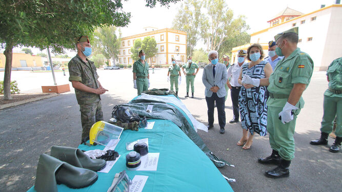 Fotogaler&iacute;a de la visita de la delegada del Gobierno en Andaluc&iacute;a a la Brigada Rey Alfonso XIII