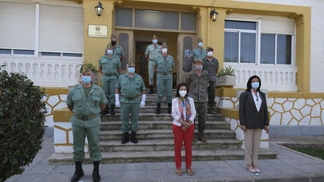 La ministra de Defensa, Margarita Robles, ha visitado este miércoles la base 'Álvarez de Sotomayor' en Viator.
