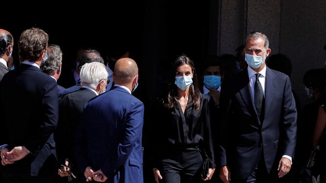 Los Reyes, tras asistir al funeral del marido de Xandra Falcó.