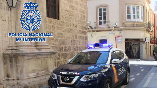 La Policía Nacional detiene a un hombre y una mujer por cuatro robos en el interior de vehículos