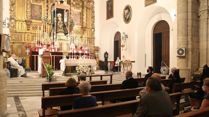 Francisco Escámez presidió esta Eucaristía en la festividad de la Virgen de los Dolores.