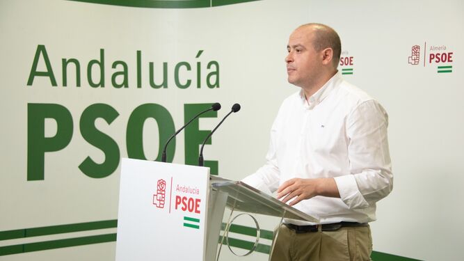 Antonio Martínez, Senador del PSOE de Almería.