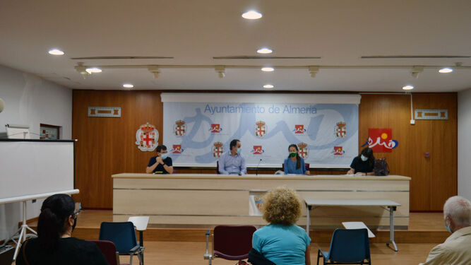 La reunión entre Junta y Ayuntamiento ha sido en la sala de prensa del Estadio