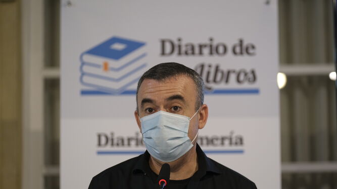 Lorenzo Silva se mostró encantado de participar en 'Diario de los Libros'.
