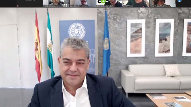 El rector de la UAL, Carmelo Rodríguez, durante el acto que se ha desarrollado en formato virtual debido a las circunstancias de la pandemia