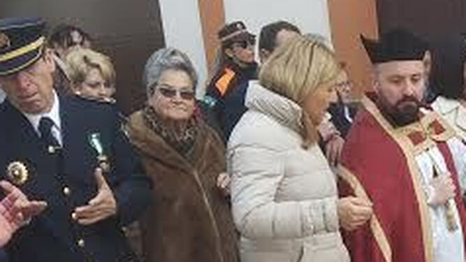 Rodríguez Bonilla y Esperanza Pérez, alcaldesa de Níjar, en la procesión de San Sebastián de 2019