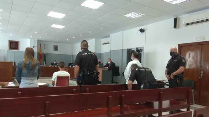 Condenados a 18 y 14 años de cárcel por asesinar a un hombre a pedradas en Almería