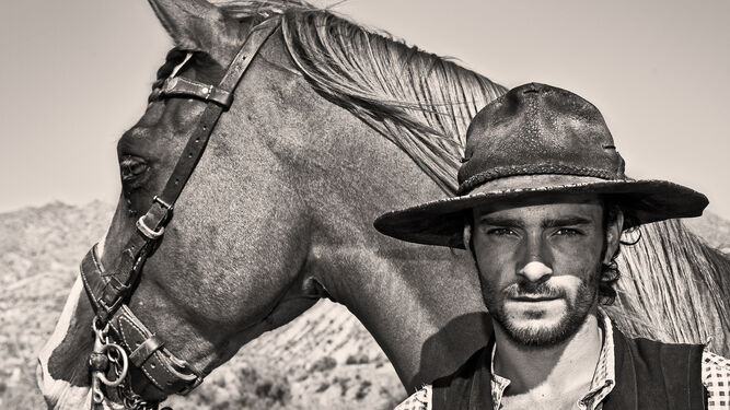 Ricardo Cruz 'El Pala' y su caballo en el Western de Tabernas.