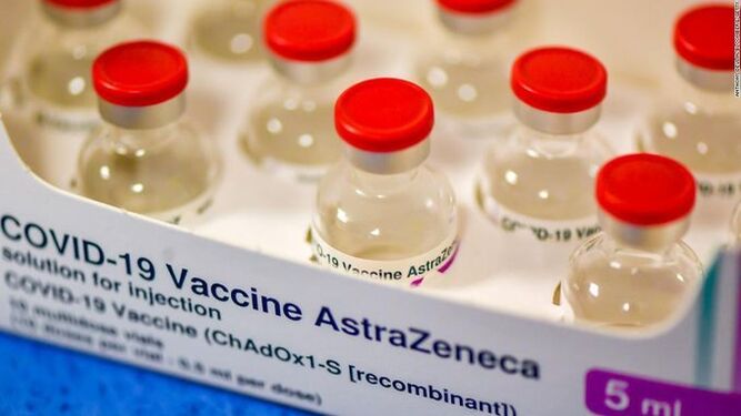 Varias dosis de la vacuna de Astrazeneca