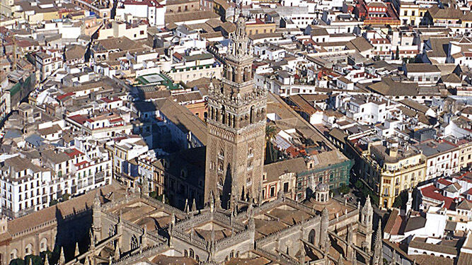 Vista aérea de la Catedral y sus alrededores.