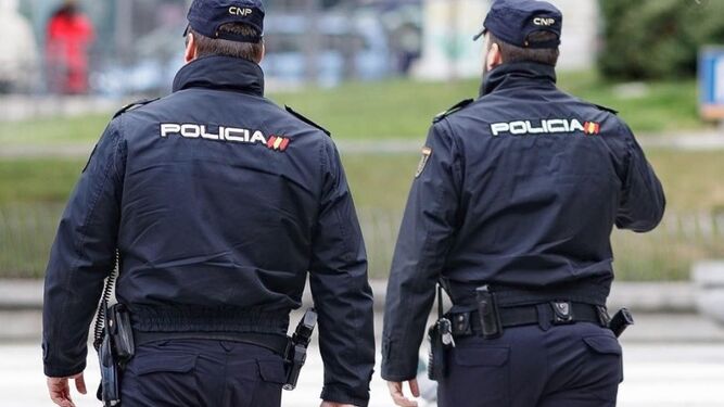 La Policía Nacional arresta en El Ejido a un "perista" que intentó empeñar una joya robada