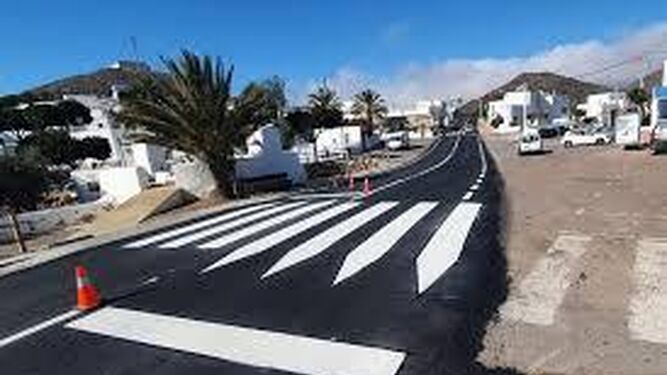 Reasfaltadas dos carreteras de acceso al Parque Natural Cabo Gata