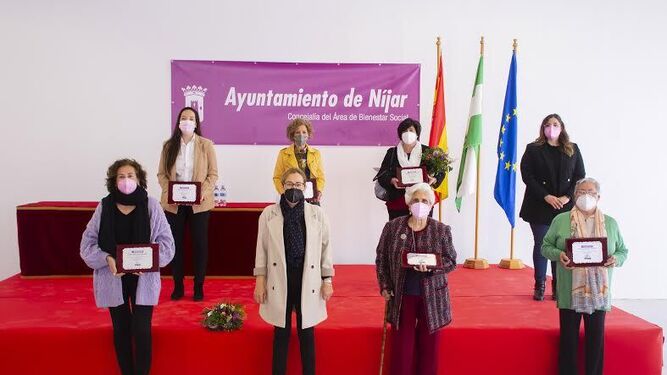 Nijar premia a seis mujeres de la localidad por su papel en favor de la igualdad