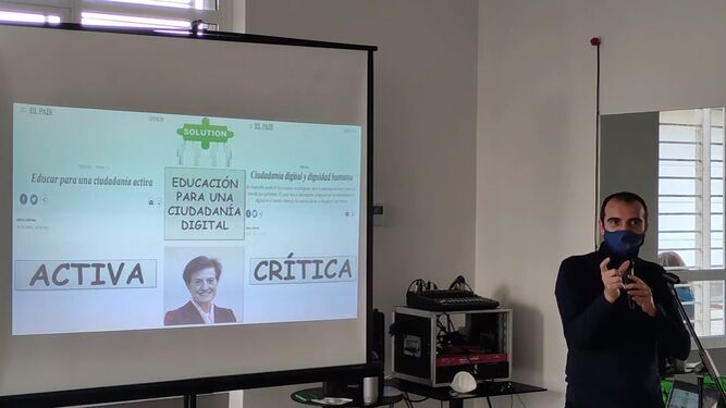 Conferecia de Juan Sebastián Fernández para ‘Cienciajazz’ transmitido en redes sociales.